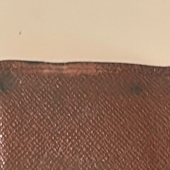 Louis Vuitton Monogram Key Holder Case Brown Coated LV Logo Print 4 Key Luxury - Picture 9 of 9